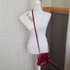 Hobo cross body Nash in Ruby with design